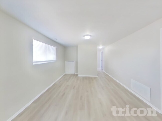 Foto del edificio - 1720 Monterey Way