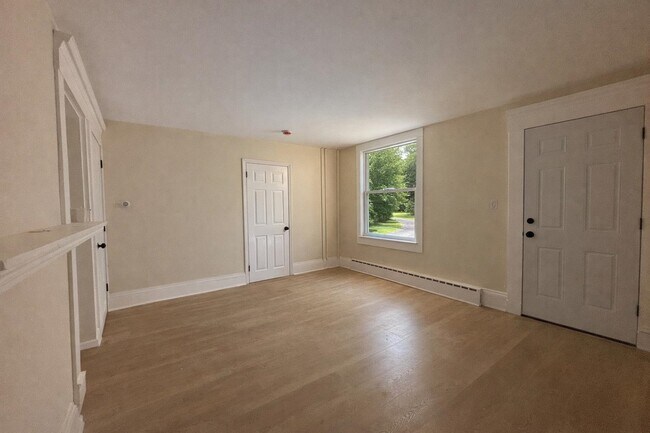 Foto del edificio - 155 S Main St