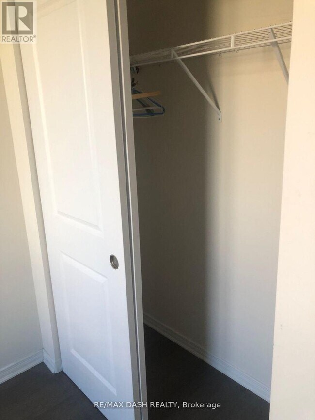 Photo du bâtiment - 1130 Briar Hill Ave