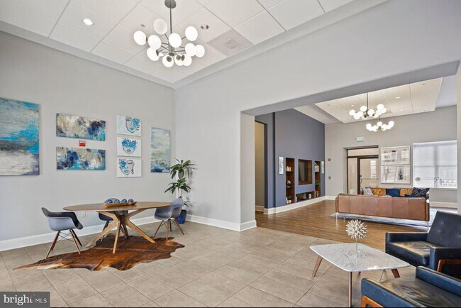 Foto del edificio - 301 W Franklin St