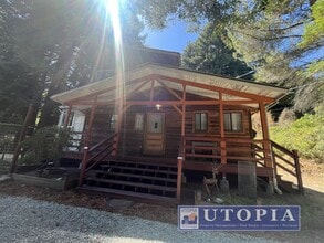 Building Photo - 10585 Redwood Dr