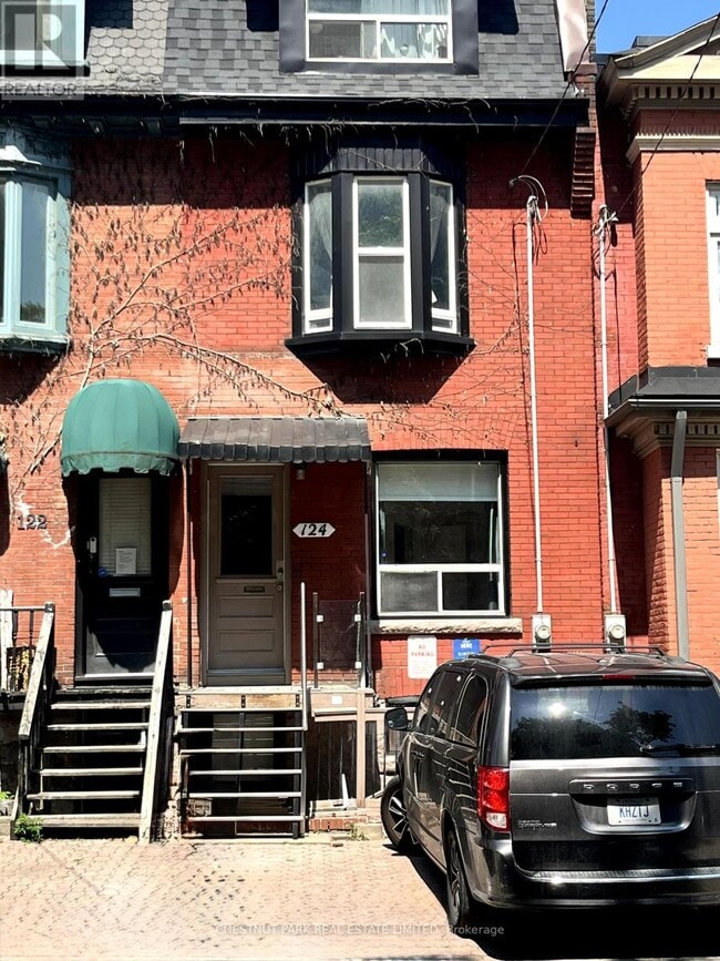 Building Photo - 124-124 McGill St
