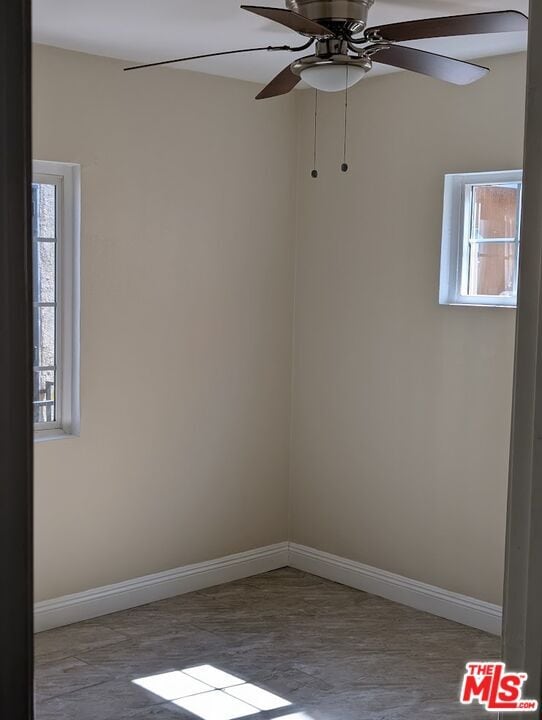 Foto del edificio - 2509 E 109th St