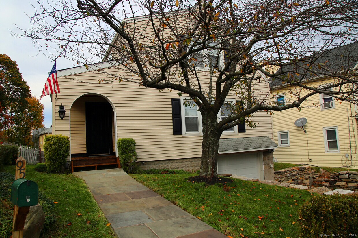 Foto principal - 95 Westville Ave