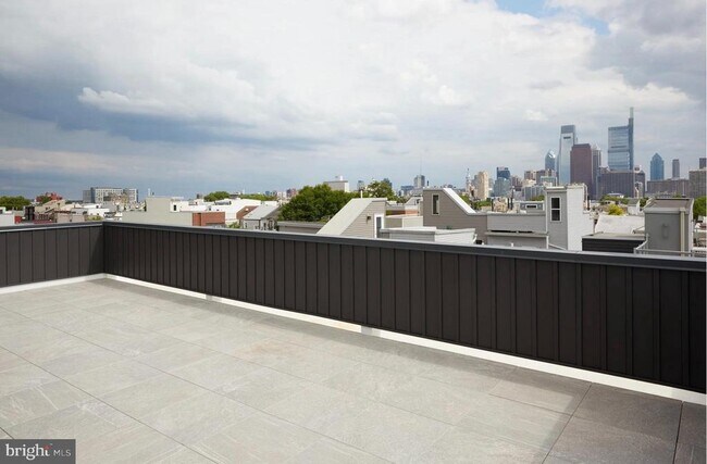 Building Photo - 2007 Cambridge St