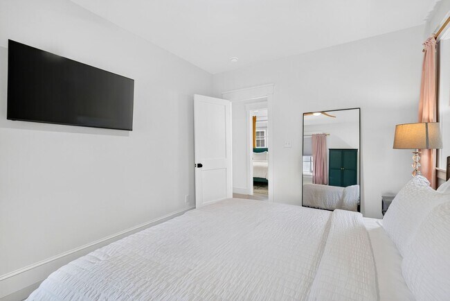 Foto del edificio - 545 E Henry Ln