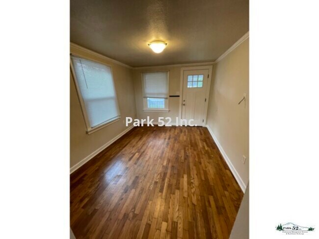 Building Photo - 16803 14th Ave E