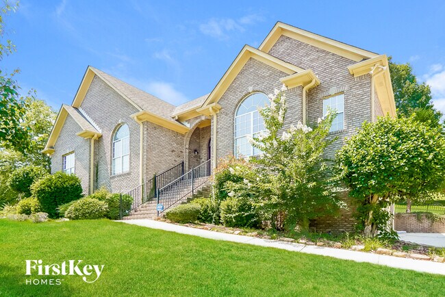 Building Photo - 2699 Piedmont Dr
