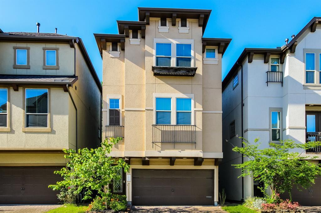 Foto principal - 10034 Spring Shadows Park Cir