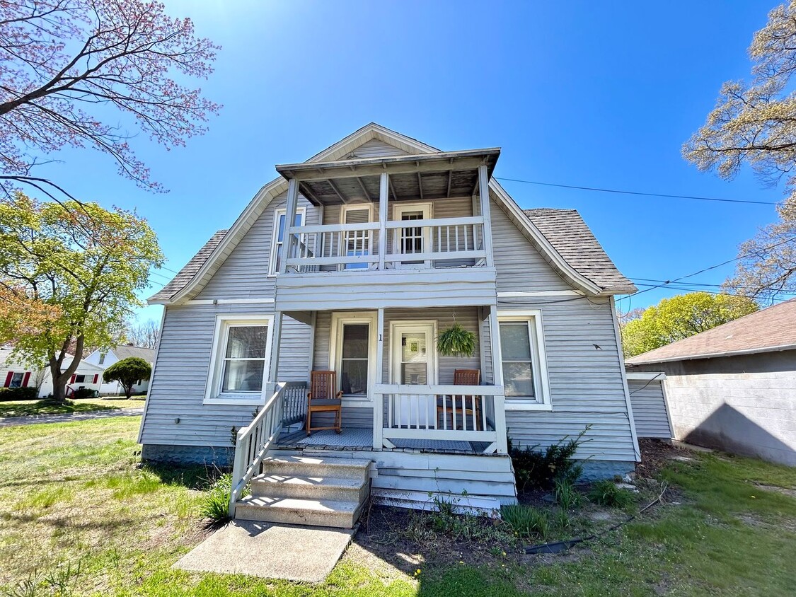 Foto principal - 2550 Crozier Ave