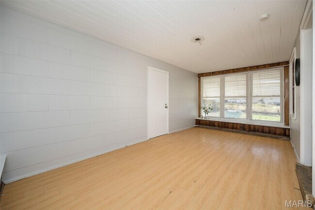 Building Photo - 10217 Cabot Dr