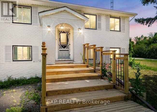 Building Photo - 150 Bayview Dr