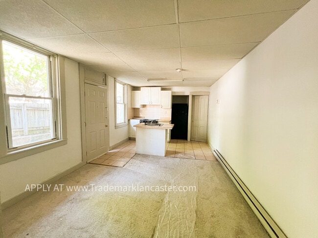 Building Photo - 503 Manor St