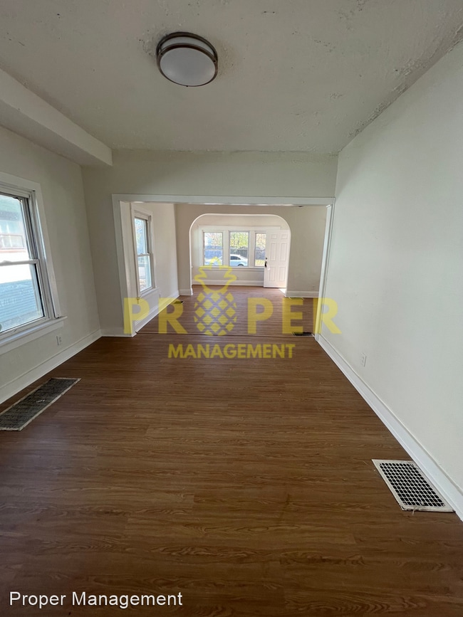 Foto del edificio - 2 br, 1 bath House - 2215 Kensington Dr