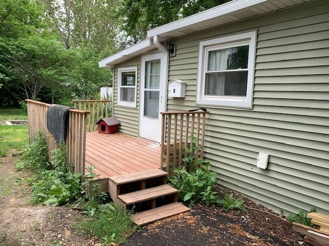 Primary Photo - 321 E North St
