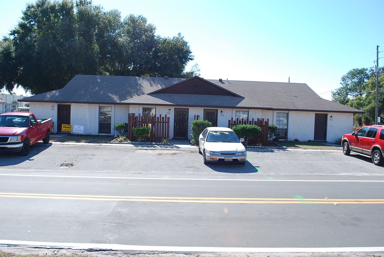 Building Photo - 790 N Sinclair Ave