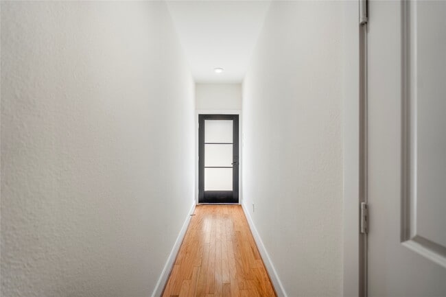 Foto del edificio - 6320 Del Rio St