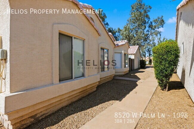 Foto del edificio - 8520 W Palm Ln