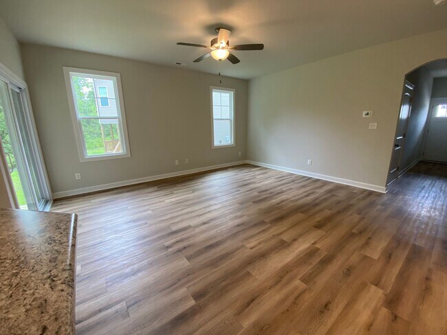 Foto del edificio - 255 Shallowbag Bay Ln