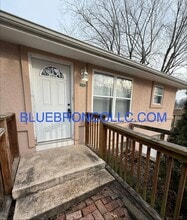 Building Photo - 101 SE Summit Ave