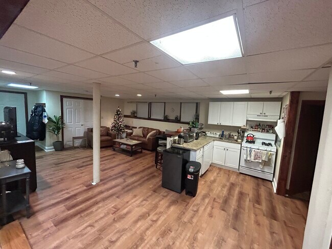 Building Photo - 119 Commonwealth Ave