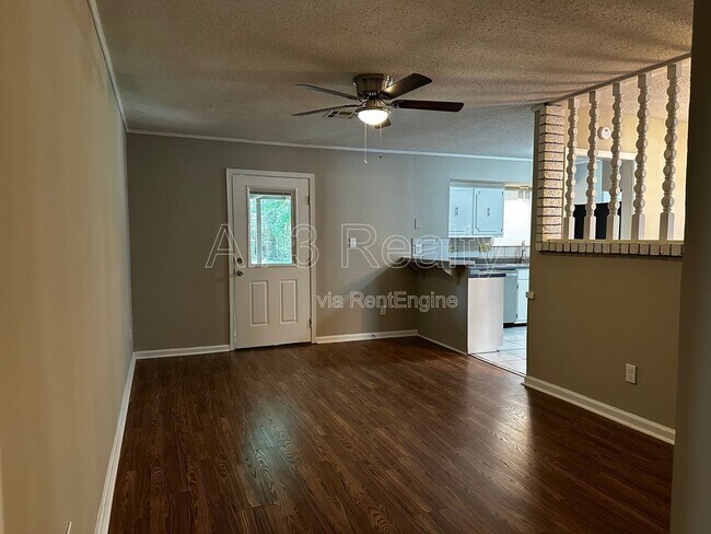 Foto del edificio - 1429 Dunbarton Rd