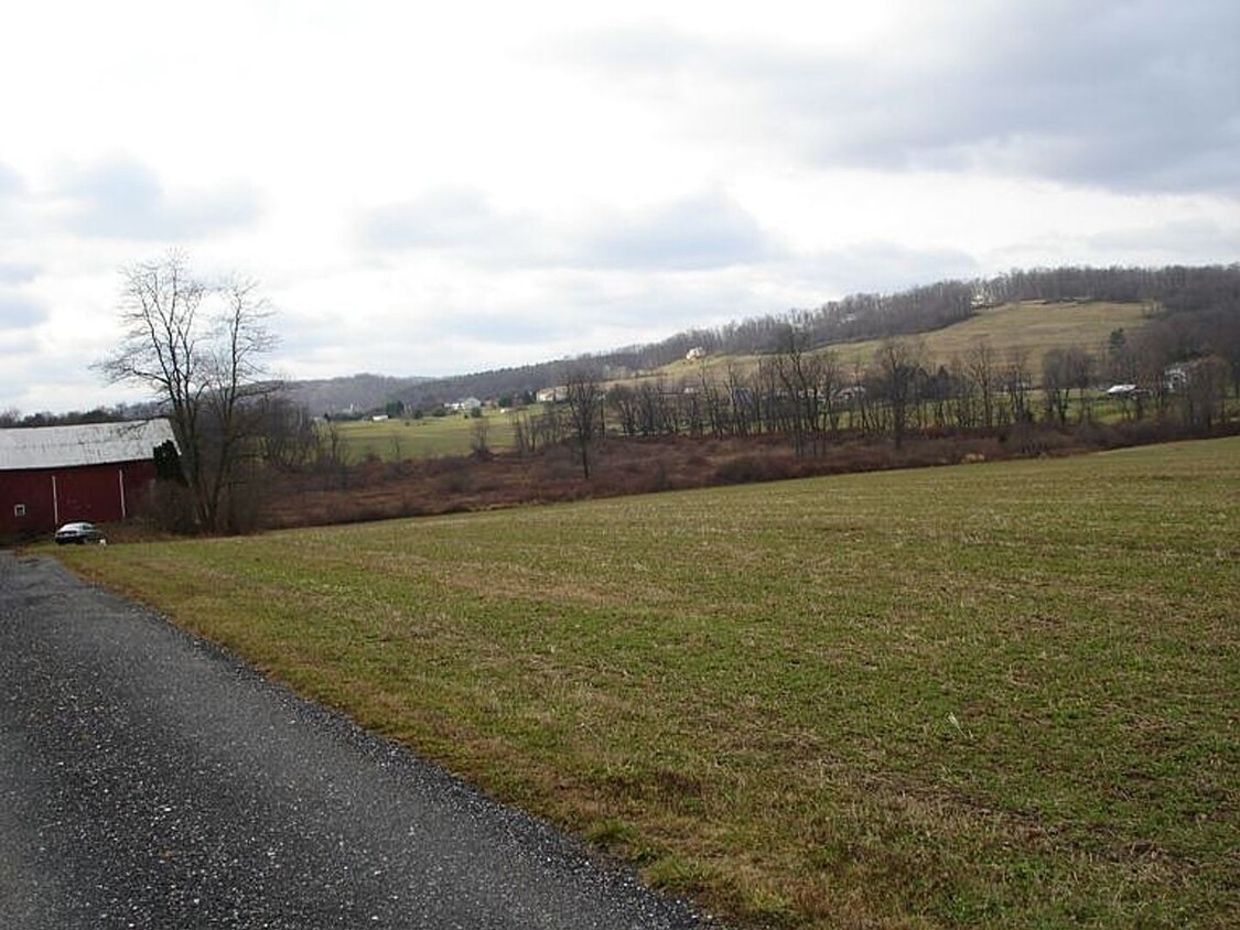 Primary Photo - 3 br, 2 bath House - 7341 INSTERECTION ROA...