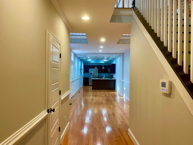 Building Photo - Spectacular 3-Bedroom Fells Point Home w/ ...