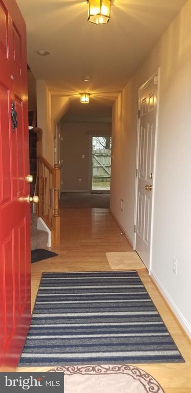 Foto del edificio - 5503 Sacramento Mews Pl