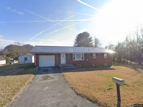 Building Photo - 172 Sunrise Dr