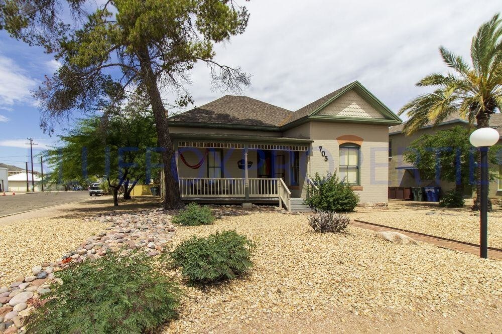 Foto principal - 5 bedroom in Tucson AZ 85705