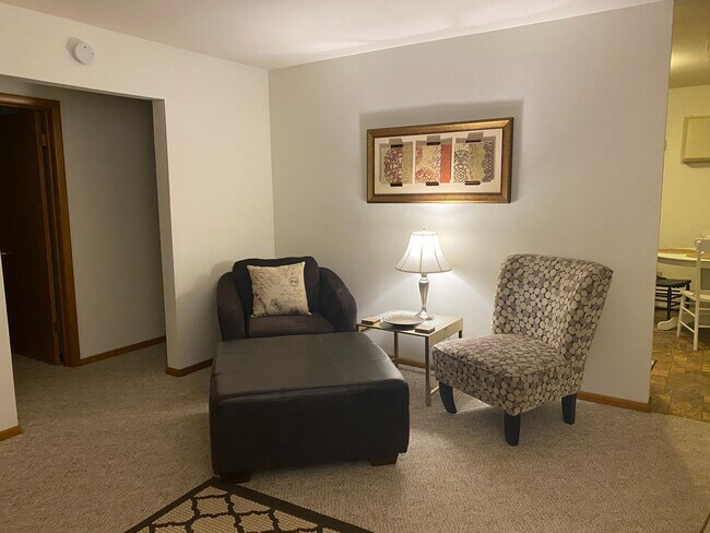 Foto del edificio - 142 6th Ave N