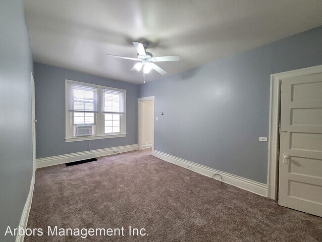 Building Photo - 3 br, 1 bath House - 2836 Dwight Avenue