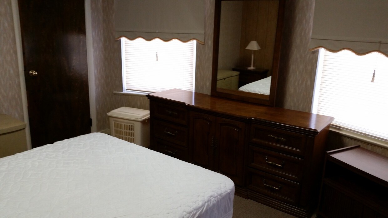 Foto del edificio - 4749 Friendship Ave