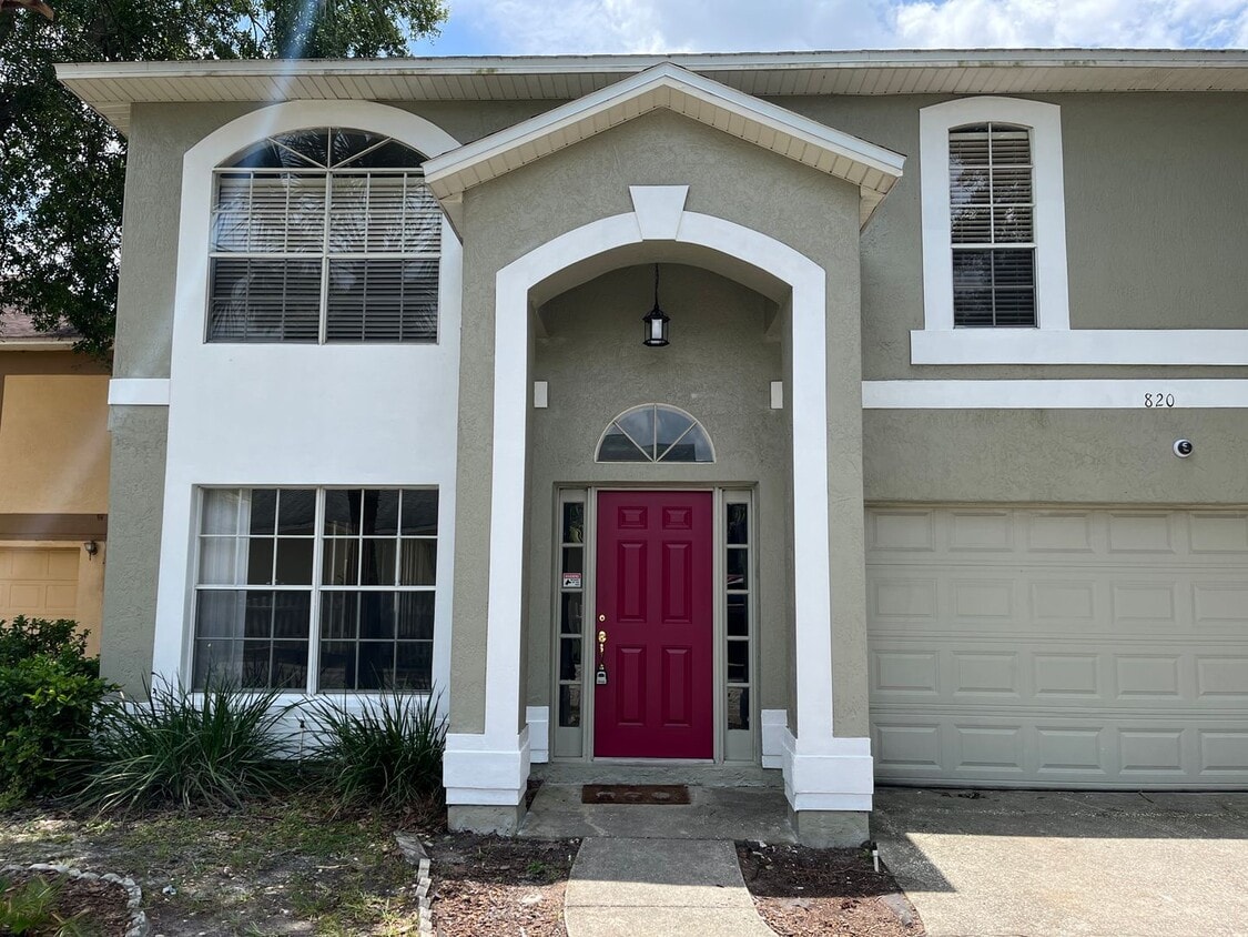 Photo - 820 Stonechapel Ct.