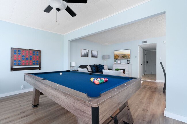 Foto del edificio - Desoto Courts | Townhome | Furnished