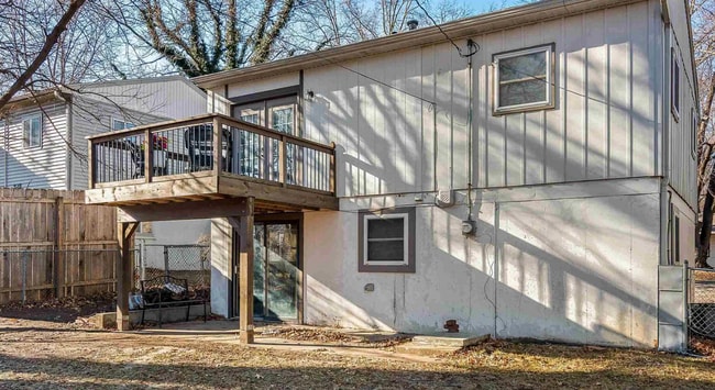 Foto del edificio - LOOK AT THIS GEM!  Schedule A Tour Today!!