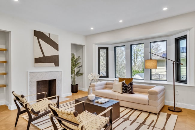 Foto del edificio - 55 Hillside Ave