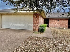 Building Photo - 10121 Cordoba Ct