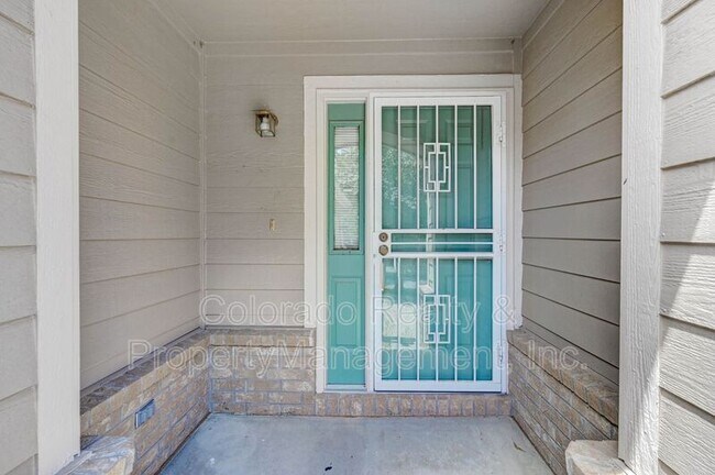 Foto del edificio - 9651 Brentwood Way