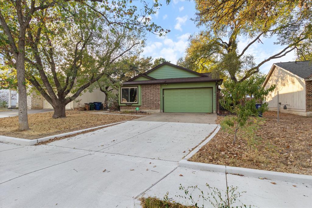 Foto principal - 8102 Treehouse Ln