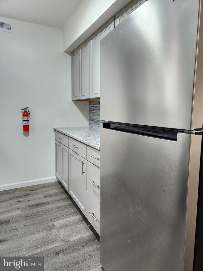 Foto del edificio - 4552 Winding Brook Dr
