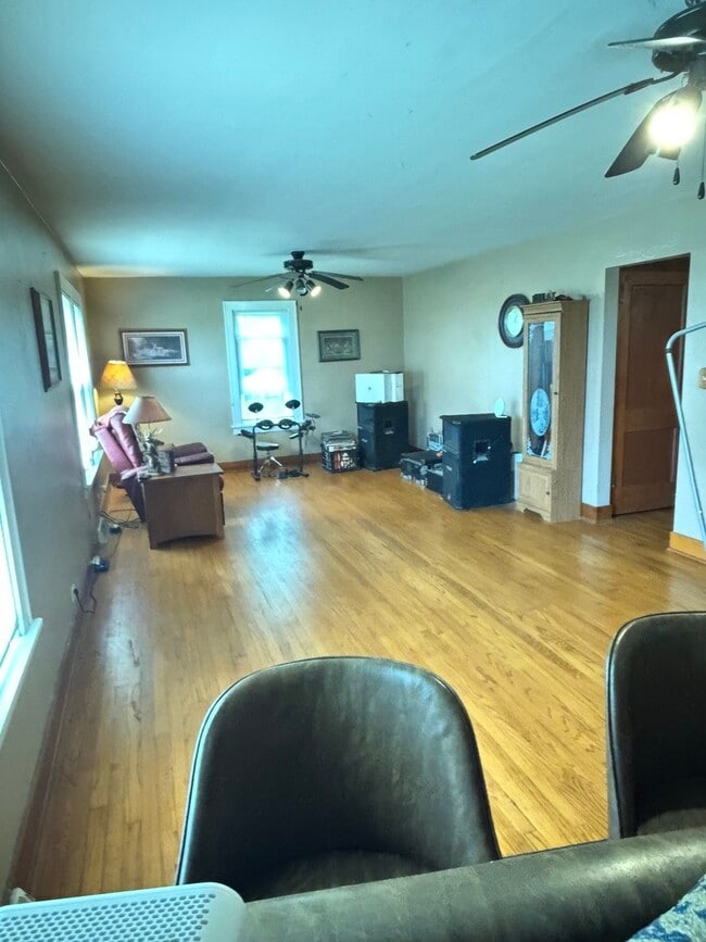 Building Photo - 1641 N 4650th Rd