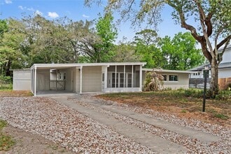 Building Photo - 2115 Sycamore Dr