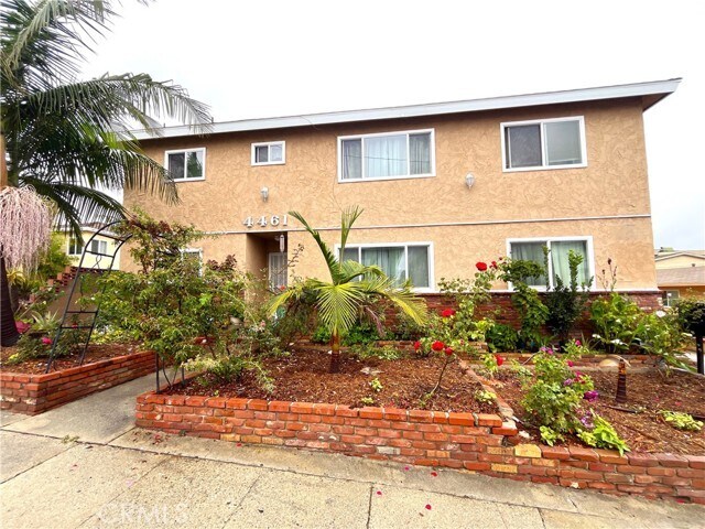 Primary Photo - 4461 W 135th St