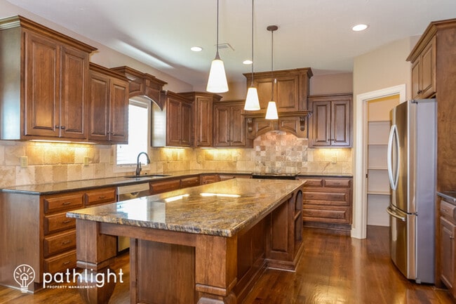 Building Photo - 9653 Carbondale Street, Lenexa, KS, 66227