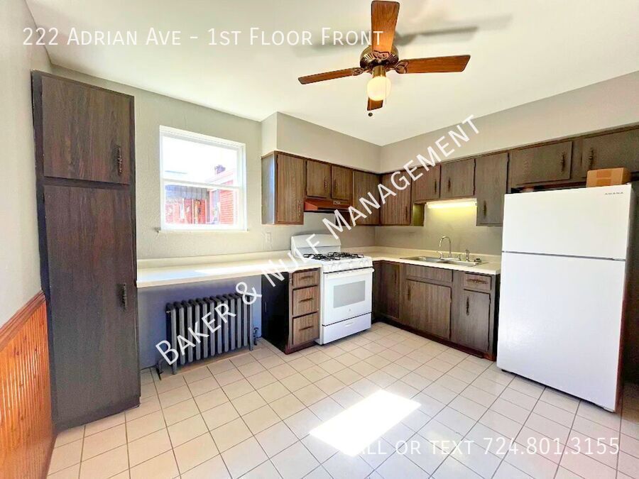 Foto principal - 222 Adrian Ave