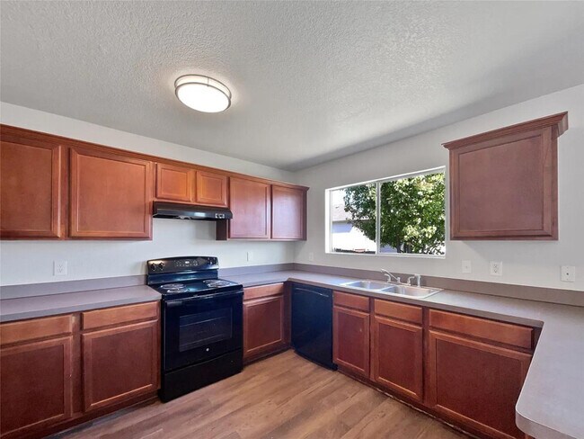 Foto del edificio - 9940 Peregrine Trail