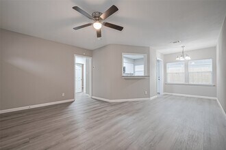 Building Photo - 1739 W 5th St