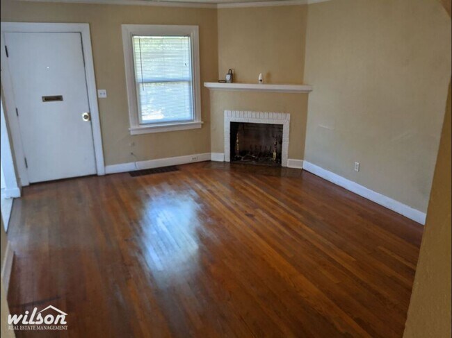 Foto del edificio - 211 -213 South 16th Avenue (02-10)